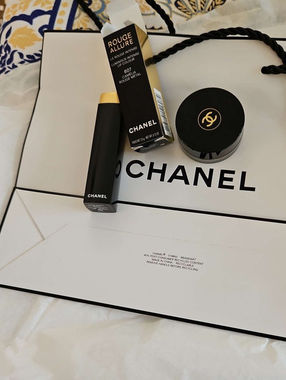 CHANEL Rouge Allure Lipstick & Ombre Creme Green Eyeshadow